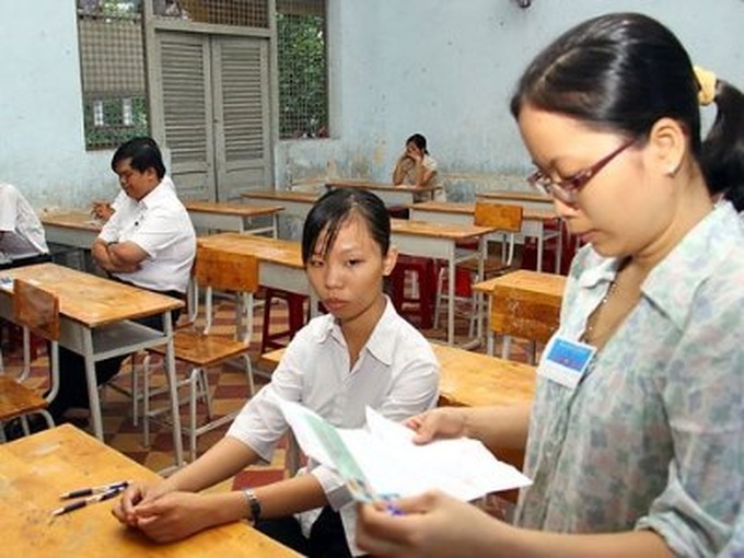 Development program sets this way, training goes the other way - 1 Development program sets this way, training goes the other way - 1