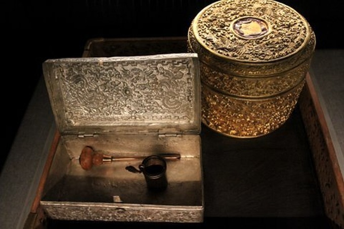 Artifacts of the betel and areca culture - 10