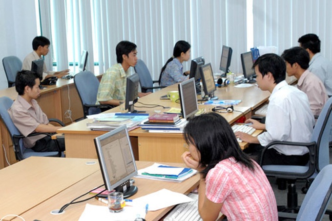 Incomplete legal framework hinders software leasing service development - 1