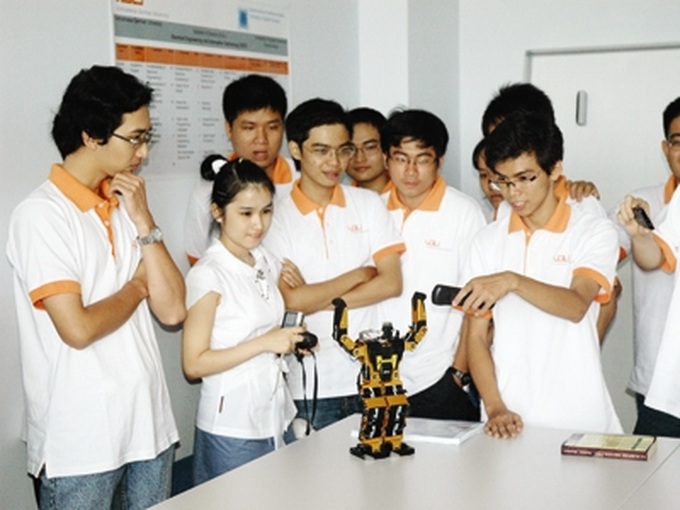 Bad language skills, mechanism hinder Vietnam’s education integration - 1