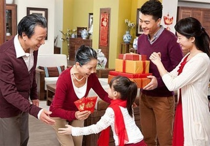 Women dread parent-in-law Tet drudgery - 2