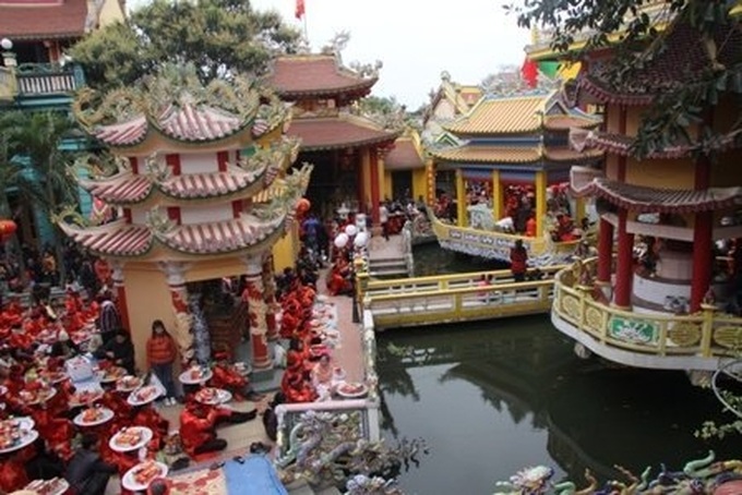 Private temple's festivals attract visitors - 6 Private temple's festivals attract visitors - 6