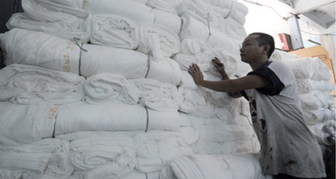 Downturn continues to burden the economy - 2