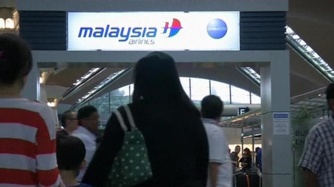 Malaysia air probe finds scant evidence of attack: sources - 1 Malaysia air probe finds scant evidence of attack: sources - 1