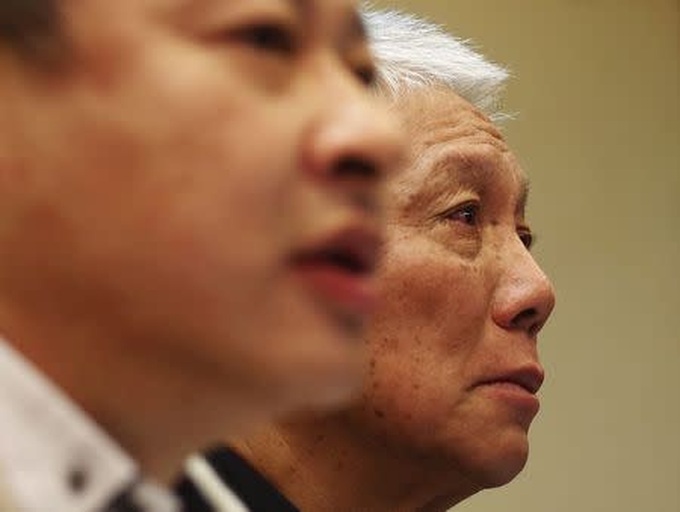 Hong Kong democracy students reject calls to retreat - 1 Hong Kong democracy students reject calls to retreat - 1