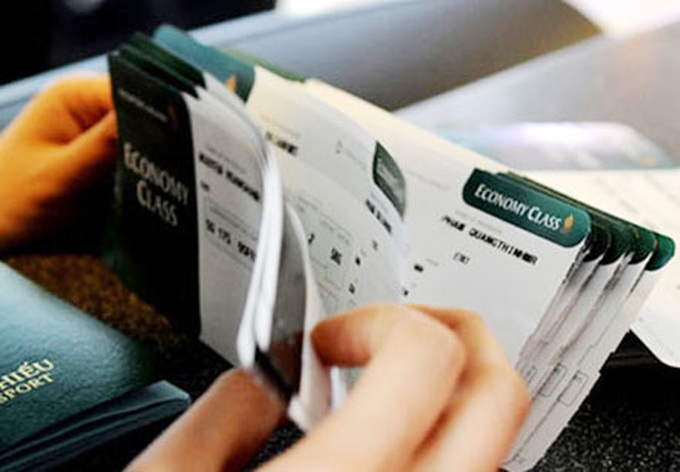 Airlines rush to the bottom for slow season - 1 Airlines rush to the bottom for slow season - 1