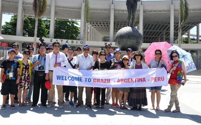 World Cup Brazil overextends Vietnamese tourists' budgets - 1