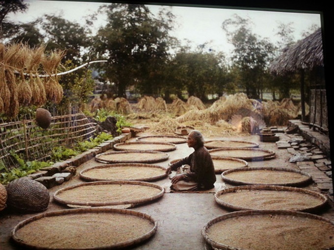 First color photos on old Hanoi displayed in Paris - 9