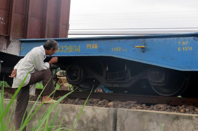 Rail accident causes major damage in Phu Yen - 4 Rail accident causes major damage in Phu Yen - 4