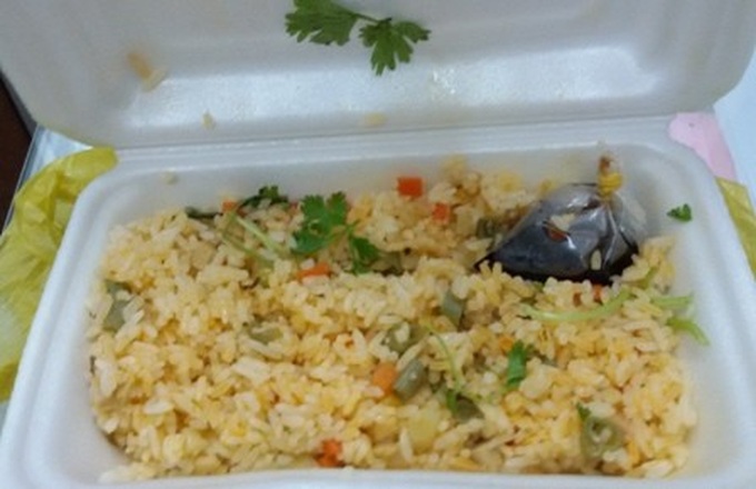 HCM City charities donate unhealthy food to patients - 1 HCM City charities donate unhealthy food to patients - 1