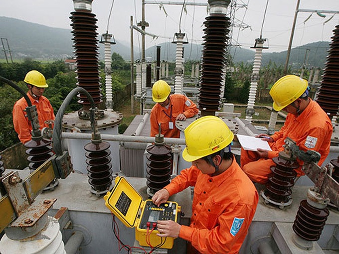 Vietnam faces economic concerns on fuel and power price hikes - 2