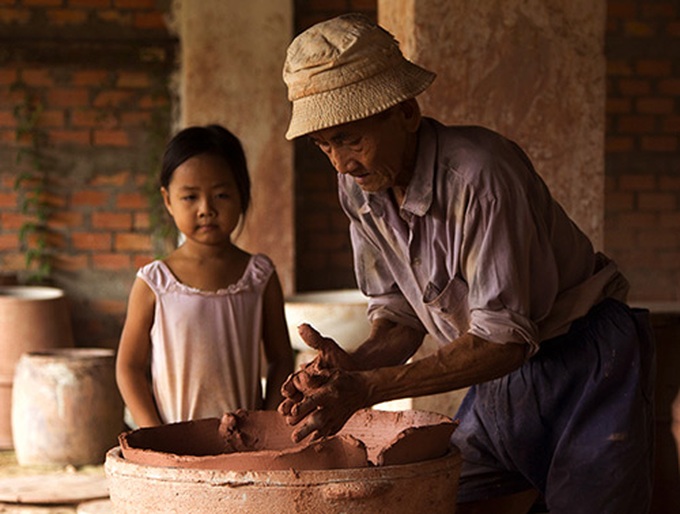 Pottery workshop preserves 150yo techniques - 7 Pottery workshop preserves 150yo techniques - 7
