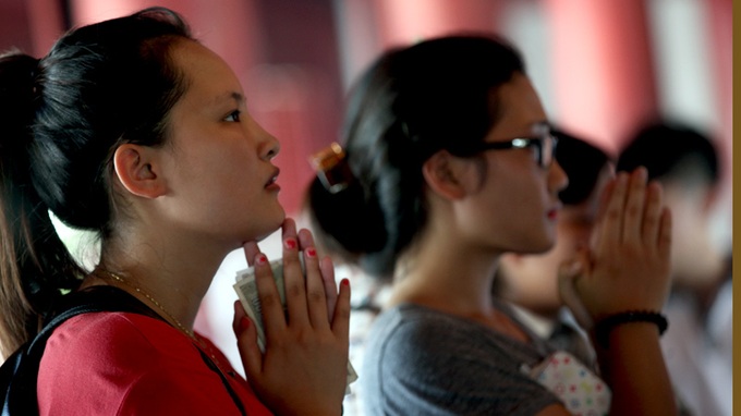 Students pray at scholars' temple for exam success - 4