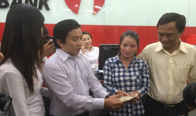 Scrap dealer receives another VND208m in Yen windfall - 2 Scrap dealer receives another VND208m in Yen windfall - 2