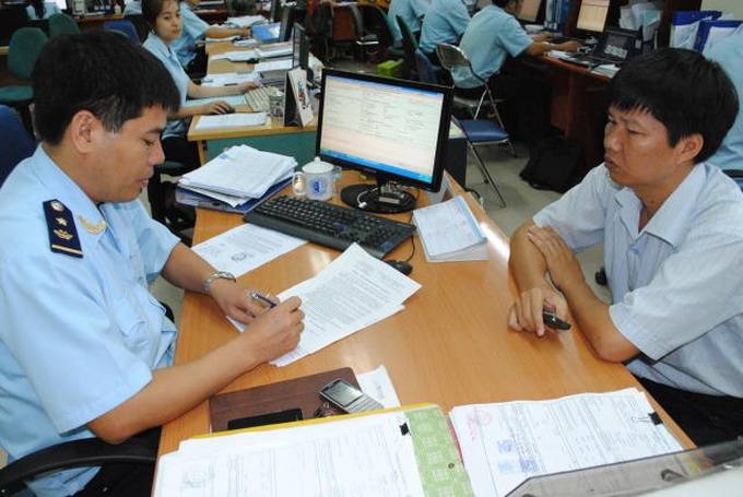 Cumbersome customs leads to lack of competitiveness - 1