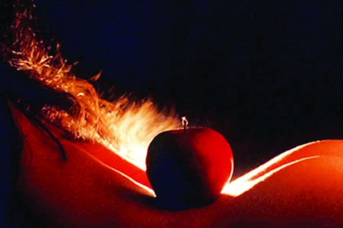 Culture ministry grapples with nude photography dispute - 1