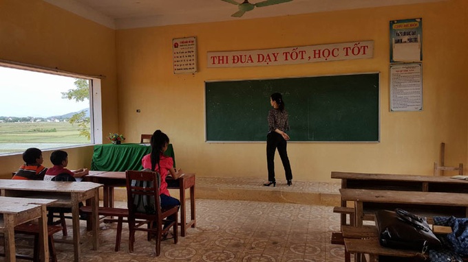 Schools boycotted by fishing communities following pollution disaster - 1 Schools boycotted by fishing communities following pollution disaster - 1