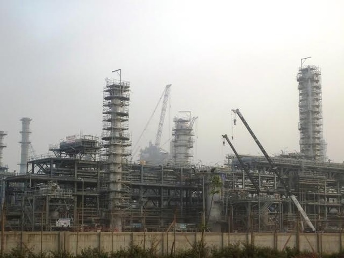 Oil refinery project suspected of polluting environment - 1 Oil refinery project suspected of polluting environment - 1