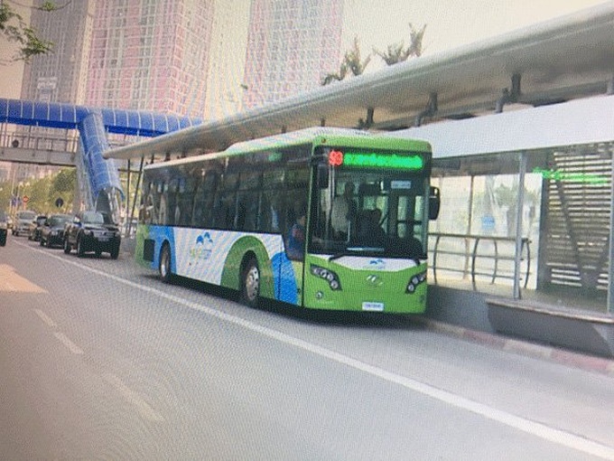 Hanoi tests new bus rapid transit system - 1 Hanoi tests new bus rapid transit system - 1