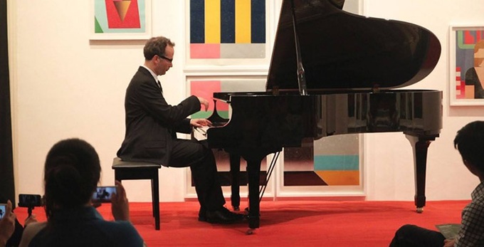 German pianist Boris Schönleber to perform in Hanoi, HCM City - 1