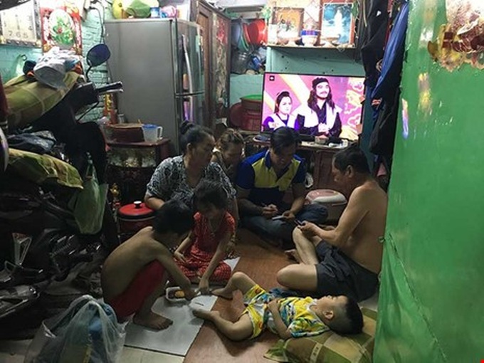 Life in a Ho Chi Minh City slum - 2