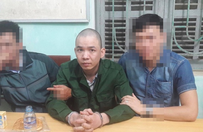 Official punished for letting death-row inmates escape - 2