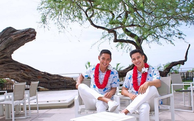 Vietnamese actor hold same-sex wedding with US model - 1