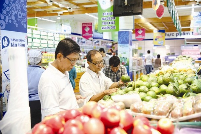 Vietnam’s forex reserves climb to record high - 1