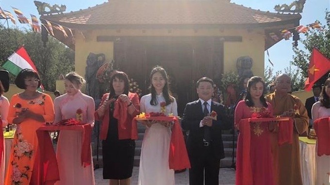 First Vietnamese pagoda recognised in Hungary - 1