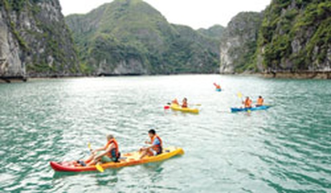 Ha Long Bay's future discussed - 1 Ha Long Bay's future discussed - 1