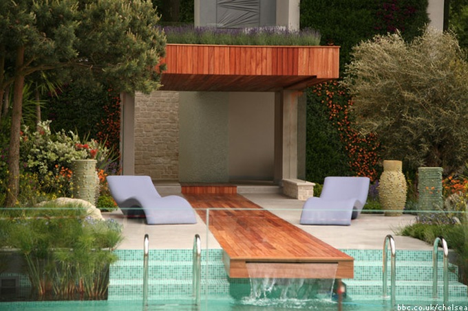 The "mad and addictive" world of Chelsea show gardens - 4