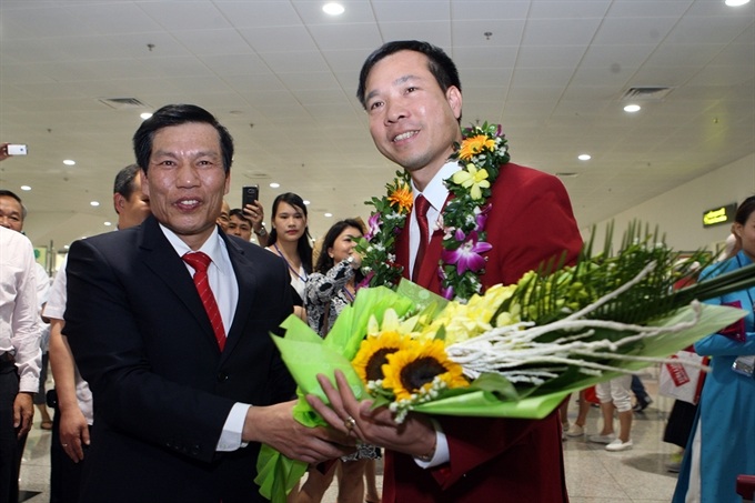 Olympic star Vinh receives hero’s welcome home - 1 Olympic star Vinh receives hero’s welcome home - 1