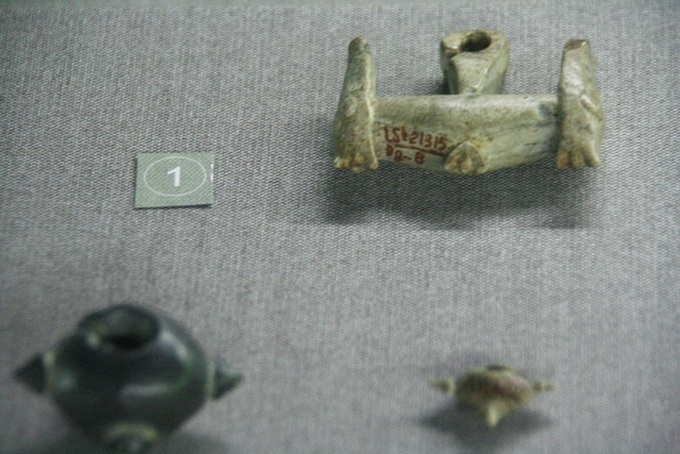 Ancient jewellery on display in Hue - 11