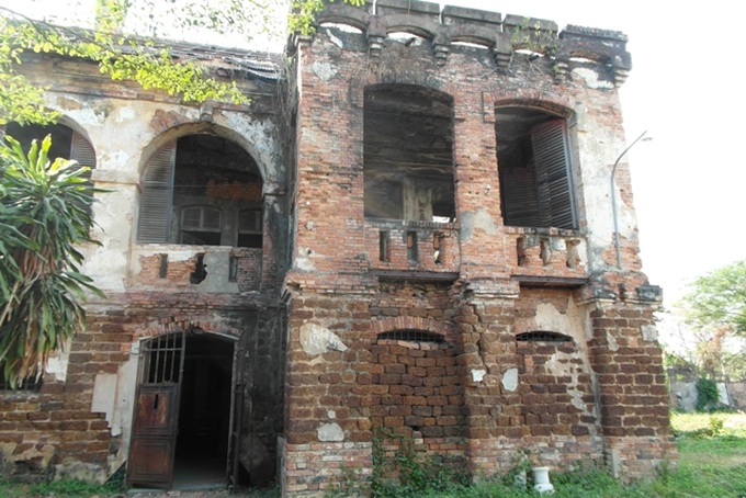 Bien Hoa Citadel dilapidated - 7 Bien Hoa Citadel dilapidated - 7