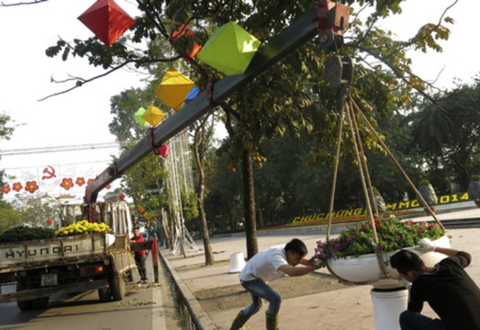 Hanoi prepares for Tet - 3