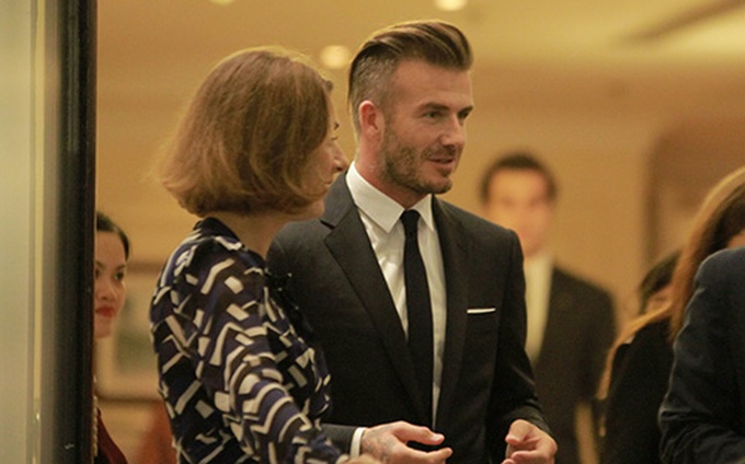 David Beckham stirs up Hanoian fans fever - 3 David Beckham stirs up Hanoian fans fever - 3