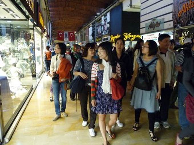 Outbound tourism remains largely uncontrolled - 1