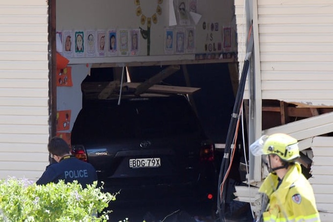 Two children die as car ploughs into Australia classroom - 1