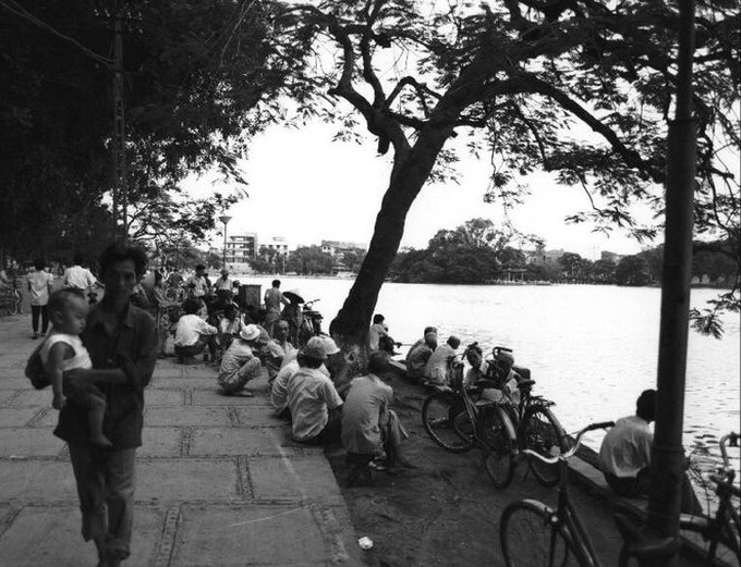 Vietnamese life in the 1990s - 36