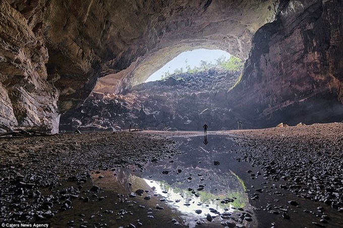 Daily Mail- Hang En a world's third largest cave - 3