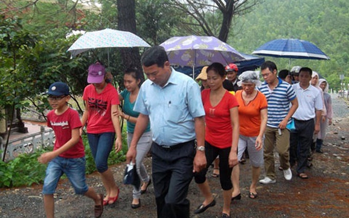 Tens of thousands pay tribute to General Giap - 3