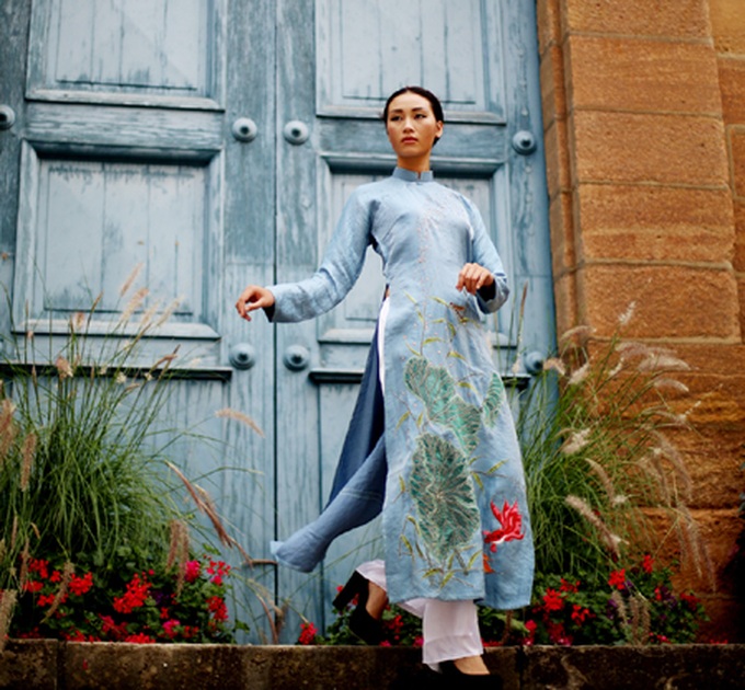 Ao dai set to shine in France - 5