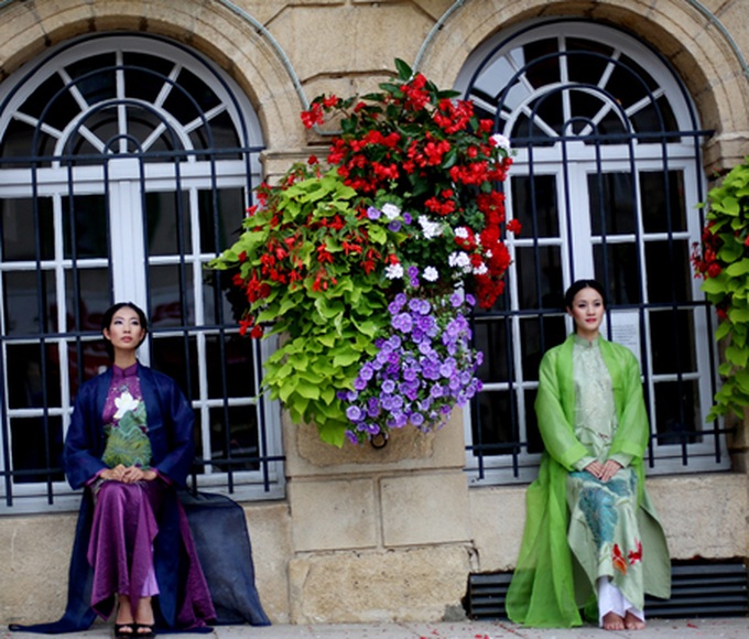 Ao dai set to shine in France - 7