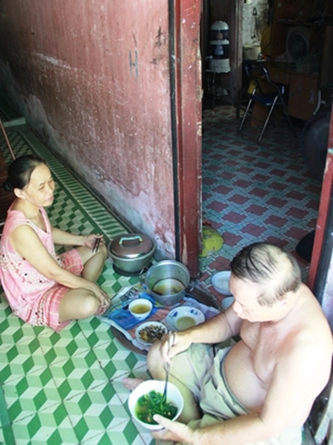 Outdated apartment buildings threaten lives - 2