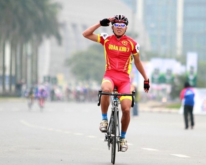 Cycling talent to train in Switzerland - 1