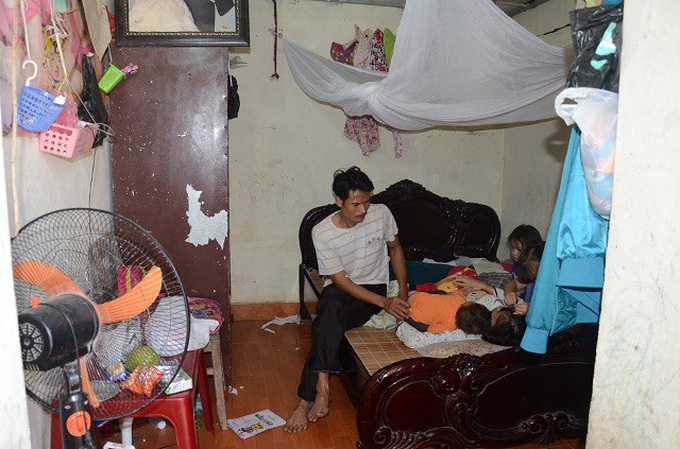 Poor woman on verge of death due to cancer seeks help - 2 Poor woman on verge of death due to cancer seeks help - 2