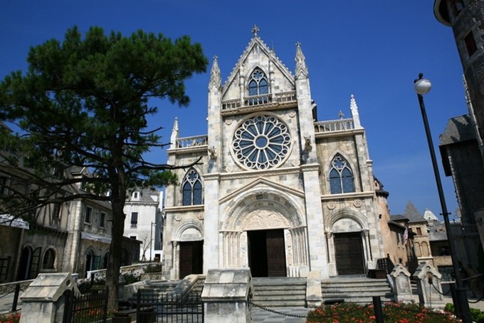 French Village’ opens to tourists at Ba Na Mountain - 4