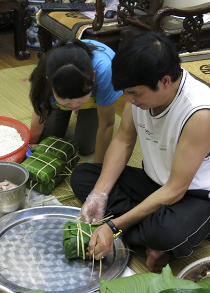 Making Chung Cake warms up neighbourhood - 6 Making Chung Cake warms up neighbourhood - 6