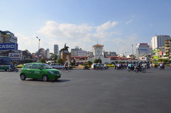 Hot, dry season brings fire to HCM City - 3