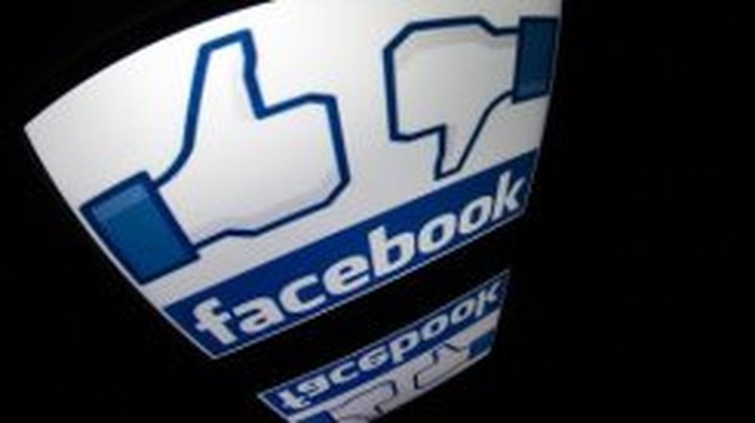 Facebook seeks to get smarter with big data - 1